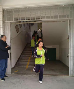 西安市第八十一中学阅读区
