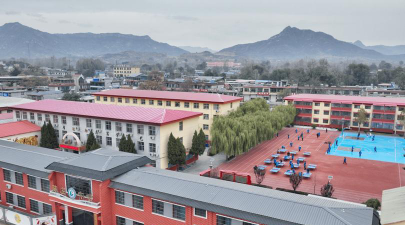 河北省灵寿县陈庄中学阅读区