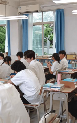 佛山市顺德区乐从红棉小学阅读区