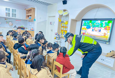 礼让镇河川村幼儿园阅读区