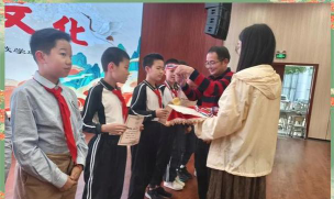 佛山市顺德区乐从水藤小学阅读区