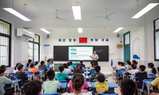 武汉市蔡甸区城头小学阅读区
