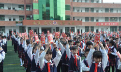 武汉市蔡甸区成功中心小学阅读区