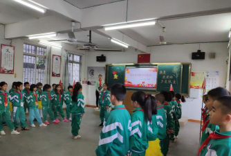 台山市台城城北小学阅读区