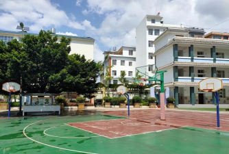 台山市台城城东小学阅读区