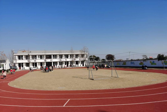 台城镇道昌小学阅读区