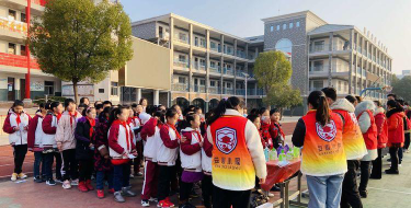 黄陂区罗汉寺街罗汉小学阅读区