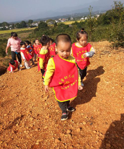 兴文县五星乡赶场坝村幼儿园阅读区
