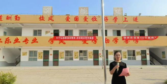 山阴县薛00乡薛00中学阅读区