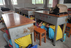 高州市大坡镇坑塘小学格苍分教点阅读区