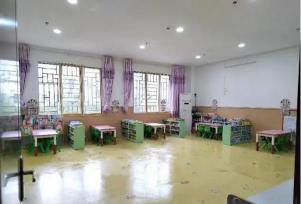 雅安市雨城区草坝镇快乐幼儿园阅读区