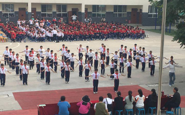 文峰区大营小学阅读区