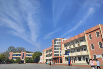 大冶市灵乡镇大畈中心小学阅读区