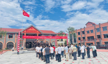 大冶市大箕铺镇中心小学阅读区
