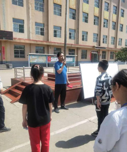 昔阳县界都乡中学校阅读区