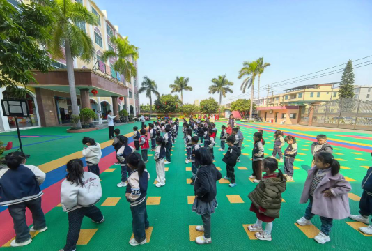 永川市松既镇东江村幼儿园阅读区