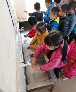 台山市广海镇振华小学阅读区