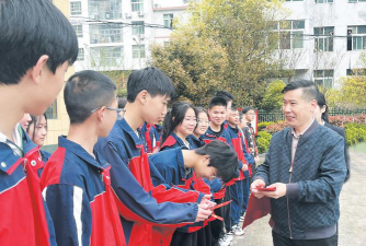 郧西县景阳乡泥沟中心小学阅读区