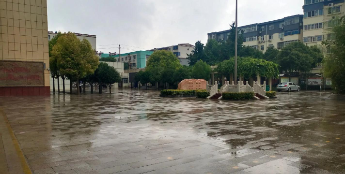 西安普天通信设备厂子弟学校阅读区