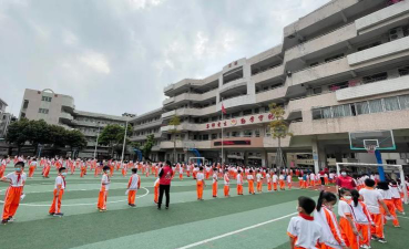 沙坪镇第一小学阅读区