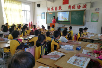 鹤山市古劳镇龙溪小学阅读区