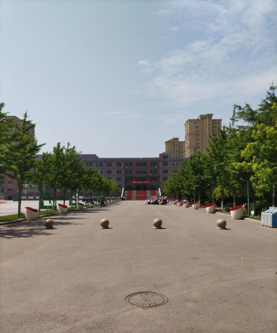 沈阳市一三六中学阅读区