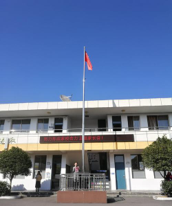 房县城关镇白露小学阅读区