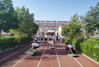 鹤壁市山城区石林乡石林中心校阅读区
