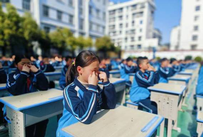 丹江口市张家营小学阅读区