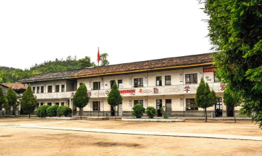 北董学校阅读区