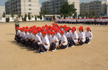 沈阳市第四十六中学阅读区
