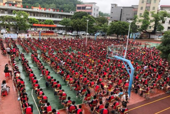 恩城第四小学阅读区