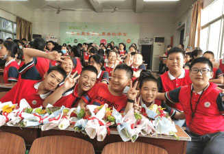 宜昌市西陵区三江小学阅读区