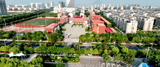黄骅市新世纪中学阅读区