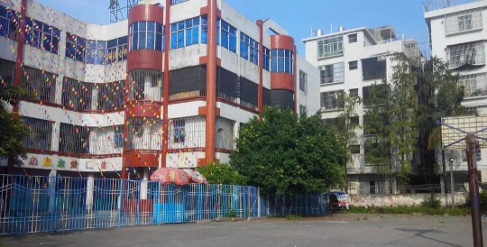 益民学校阅读区