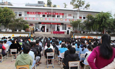 谦六中学阅读区