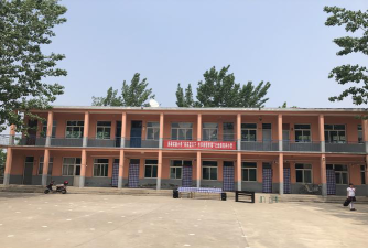 浚县白寺乡郑岗中心校阅读区