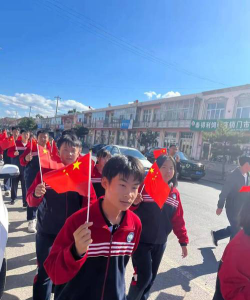 四家子初级中学阅读区