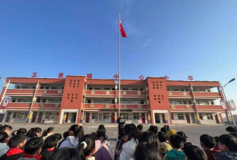 浚县卫贤镇宽河中心校阅读区