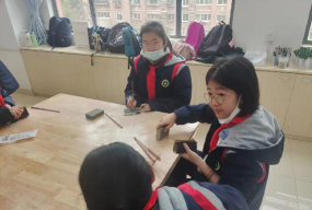河津市名星学校阅读区