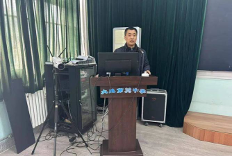 大连市第三十八中学阅读区