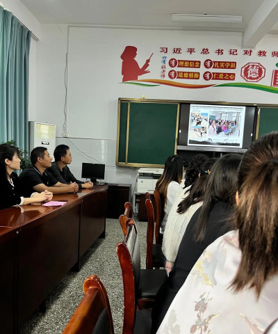 淇县庙口乡原本庙中心小学阅读区