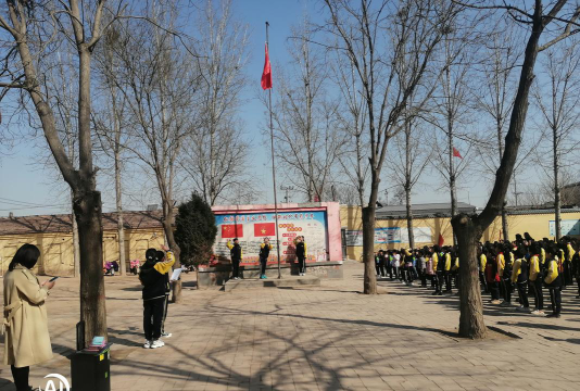 忻府区兰村乡初级中学阅读区