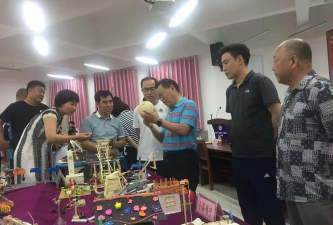 红旗区小店镇小店中心小学阅读区
