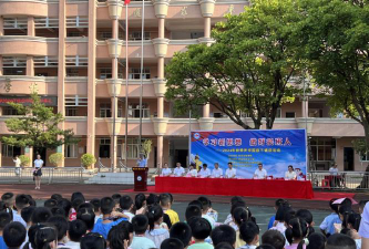 湛江市粤港小学阅读区