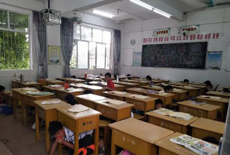 湛江市第六小学阅读区