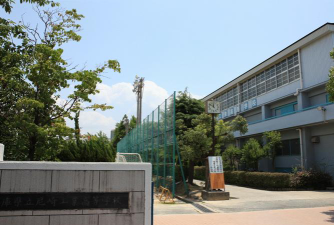 酒井附设中学阅读区