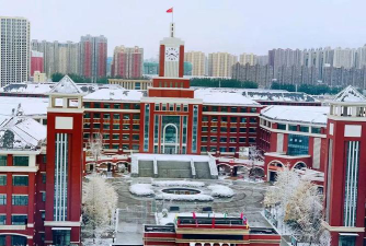 普兰店市第十五中学阅读区