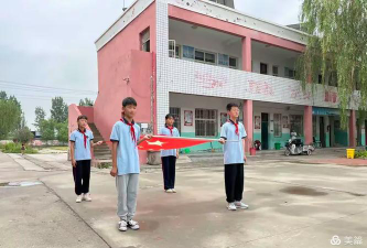 封丘县陈桥镇中心小学阅读区