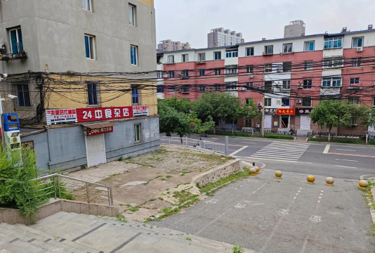 鞍山市第十四中学阅读区